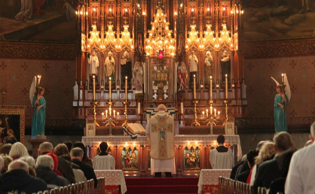 Catholic Traditional Latin Mass